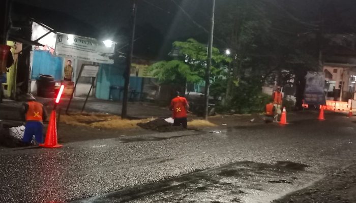 Proyek Galian Kabel Telkom Di Sugihwaras Candi Mencurigakan, Ada Oknum Polisi Dan Tni Yang Jaga