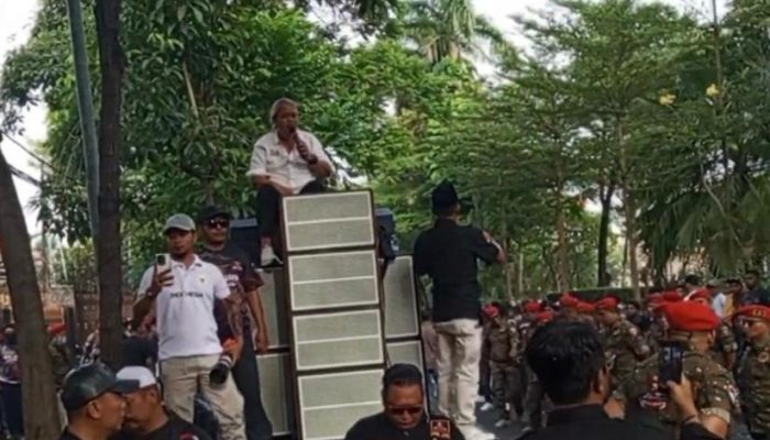Maki Jatim Dukung Khofifah, Bantah Keterlibatan Dalam Kasus Dana Hibah
