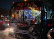 Akibat Rem Blong, Bus Tabrak Pemotor Di Flyover Trosobo Hingga Tewas, Dua Minibus Rusak Parah