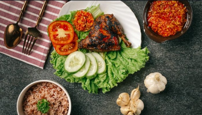 Resep Rahasia Dari Dapur Amih: Masakan Sederhana Yang Bikin Pelanggan Balik Lagi