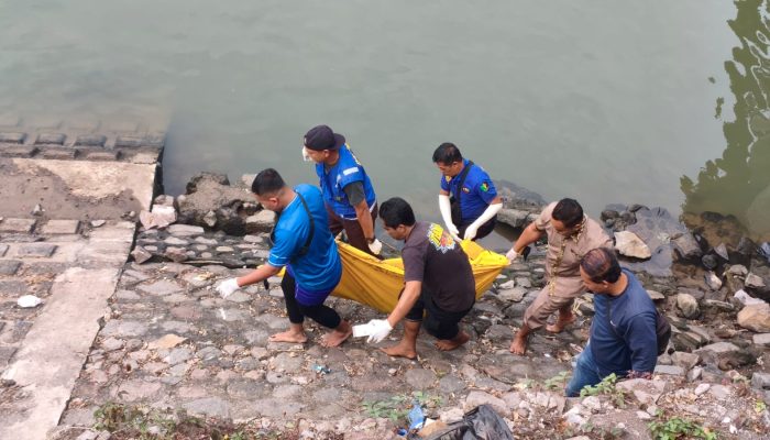Diduga Dalam Pengaruh Miras Pemotor Jatuh Ke Sungai Porong, Jenazah Ditemukan Esok Harinya