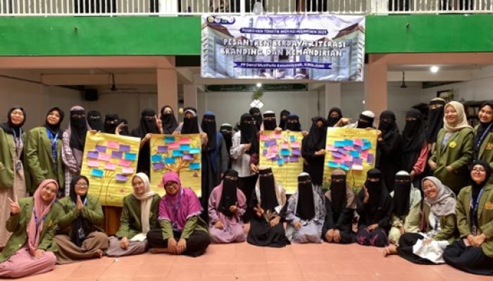 Santri Diajak Berani Bermimpi! Kkn Upn “Veteran” Jatim Gelar Motivation Building Dan Pohon Mimpi