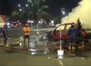 Outlander Ditumpangi Dua Wanita Hangus Terbakar Di Raya Aloha Dini Hari Tadi