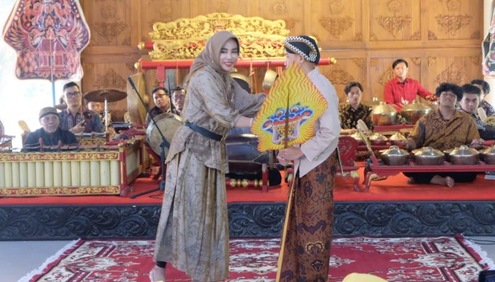 Hadiri Festival Gamelan Kahuripan, Wakil Bupati Apresiasi Generasi Muda Pecinta Seni Budaya