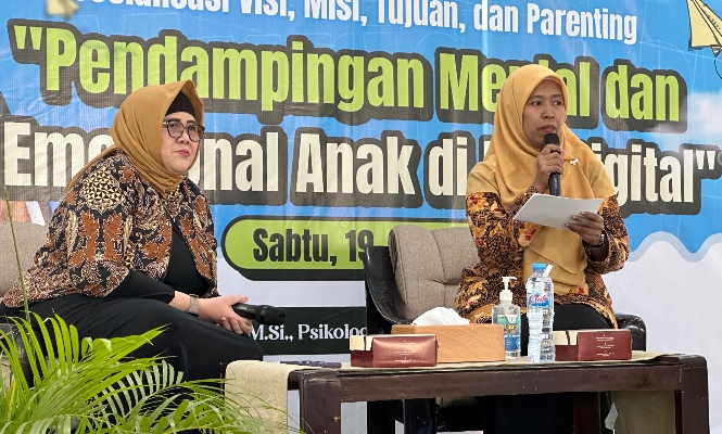 SMP Al Muslim Gelar Sosialisasi dan Parenting: Perkuat Pendampingan Mental dan Emosional Anak di Era Digital