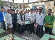 Menapak Jejak Muassis Nu, Pcnu Sidoarjo Ziarahi Makam Kh Hosein Idris Di Komplek Bumi Mergayu Taman