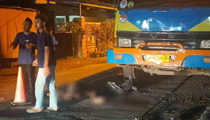 Motor Vario Hantam Truk Fuso Parkir Di Sukodono, Satu Orang Tewas