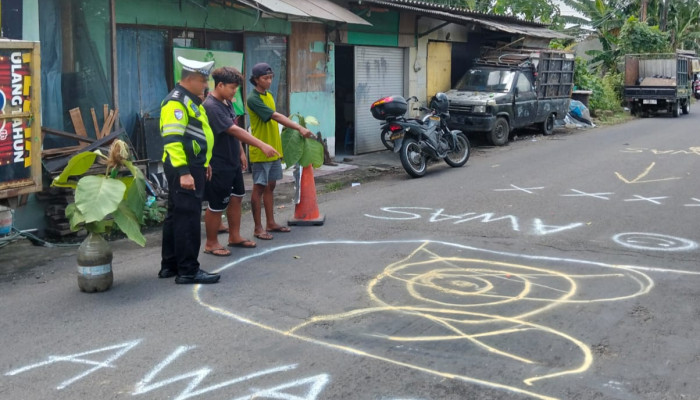 Jalan Ambles Dan Minim Penerangan Di Tanjungsari Taman Rawan Laka, Polisi Minta Dinas Terkait Segera Bertindak