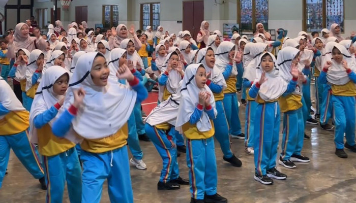 Peringati Hari Gizi, Siswa Sd Al Muslim Gaungkan “Healthy Inside, Active Outside”