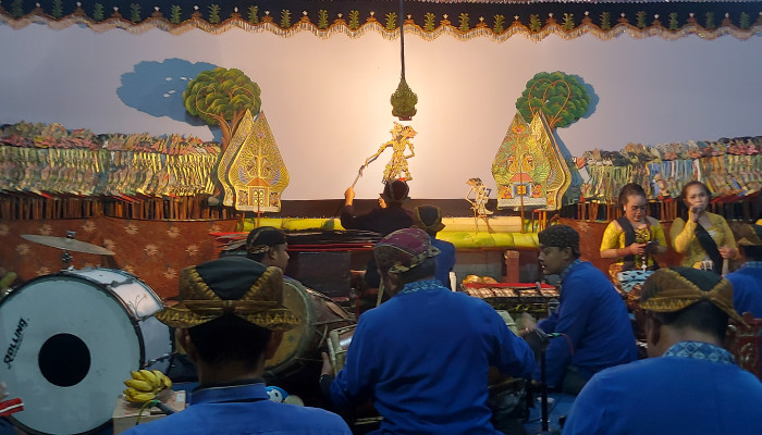 Kirab Gunungan Hingga Wayang Kulit, Ruwat Dusun Tanjung Anom Kembali Digelar Meriah