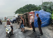 Berulang Kali Terjadi, Overpass Masangan Wetan Kembali Makan Korban Truk Terguling