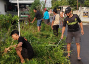 Pemuda Kartar Bersama Warga Rw 07 Desa Seketi Kerja Bakti Antisipasi Banjir Dan Menyongsong Bulan Suci Ramadhan 