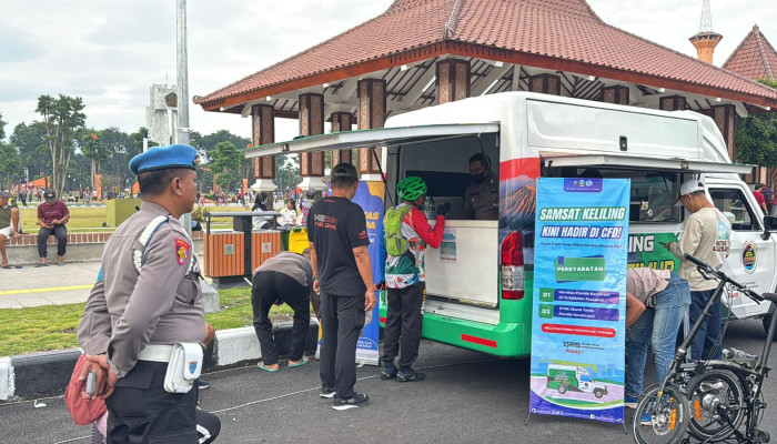Cfd Alun-Alun Sidoarjo Semarak, Polresta Hadirkan Layanan Publik Dan Pemeriksaan Kesehatan Gratis