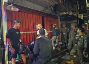 Modus Setengah Pintu Terbongkar, Penjual Miras Di Waru Tertangkap Tangan Saat Ramadan