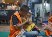 Hangatnya Ramadan Di Lapas Kelas I Surabaya, Warga Binaan Buka Puasa Bersama Keluarga