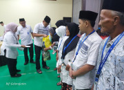 Safari Ramadan Lapas Kelas I Surabaya: Berbagi Dengan Warga Sekitar Dan Hadirkan Inovasi Kunjungan Sore