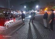 Didukung Pemdes dan Polsek Taman, Kartar Bringinbendo Gelar Aksi Sosial Sahur On The Road dan "Kopi Seduh Pak Bhabin" 10 20260314 104007