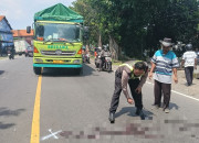 Tabrakan Motor Dan Truk Box Di Balongbendo, Dua Orang Tewas Dan Satu Anak Luka