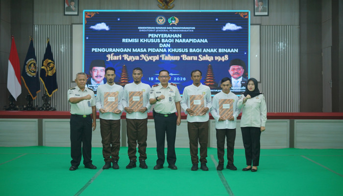Empat Warga Binaan Lapas Kelas I Surabaya Terima Remisi Nyepi 2026, Sohibur Rachman Tekankan Makna Pembinaan Dan Perubahan