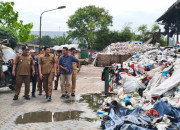 Tpst Desa Sedatigede Mampu Mandiri, Bupati Sidoarjo H. Subandi Dorong  Penguatan Ekonomi Warga