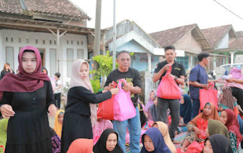Berbagi Berkah di Bulan Suci Ramadhan, LSM FPSR Bagikan 1000 Paket Sembako Sekaligus Beri Santunan Kepada Anak Yatim 5 Img 20260313 Wa0005