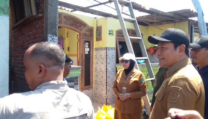 Puting Beliung Porak-Porandakan 105 Rumah Di Sedati, Subandi Pastikan Perbaikan Segera
