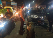 Diduga Hilang Kendali, Pengendara Motor Tabrak Honda Brio Di Sukodono, Satu Orang Terluka