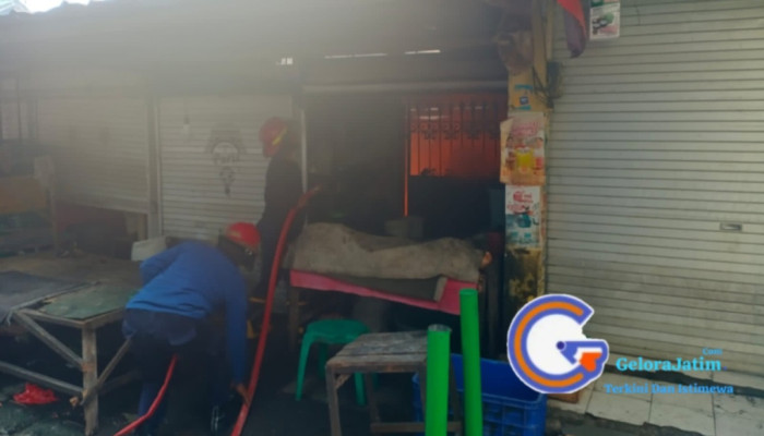 Kebakaran Stan Selep Kelapa Di Pasar Sukodono, Api Diduga Berasal Dari Kebocoran Lpg