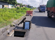 Besi Penutup Got di FR Gedangan Sidoarjo Raib, Lubang Menganga Ancam Keselamatan Pengendara 10 Img 20260405 Wa0094