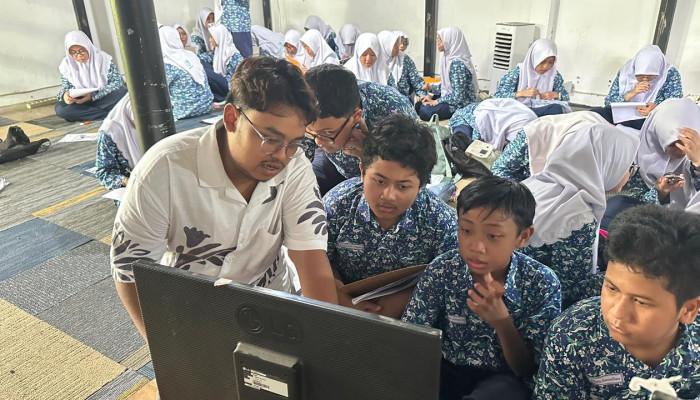 Smp Al Muslim Jawa Timur Eksplorasi Animasi Dan Dubbing Di Mocca Studio