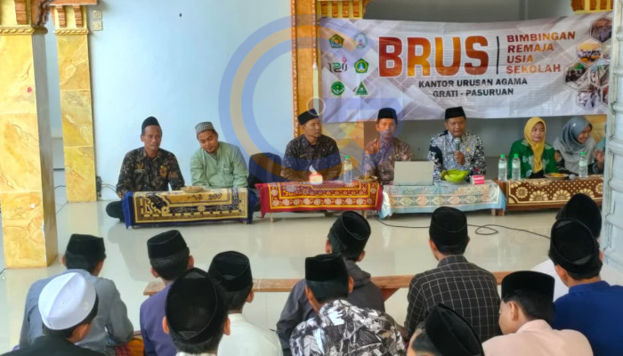 Kua  Grati Menggelar Kegiatan Bimbingan Remaja Usia Sekolah  Di Pondok Pesantren Darul Falah