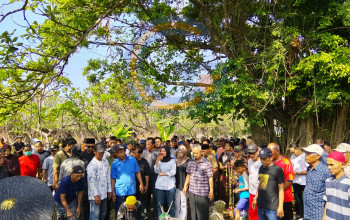 Pemakaman Kepala Desa Buncitan  Berlangsung Khidmat,Ratusan Warga Larut Dalam Duka Yang Mendalam