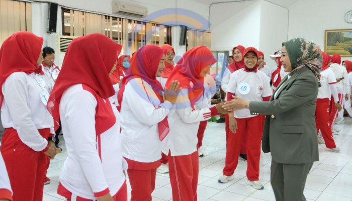 Ketua Yji Sidoarjo, Dr. Sriatun Subandi, Mengajak Untuk Menggalakkan Senam  Jantung Sehat