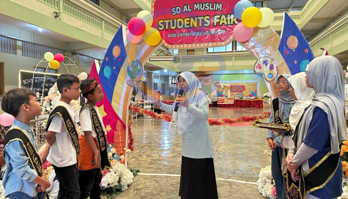 Sd Al Muslim Gelar Al Muslim Student Fair, Asah Kreativitas Dan Jiwa Wirausaha Siswa