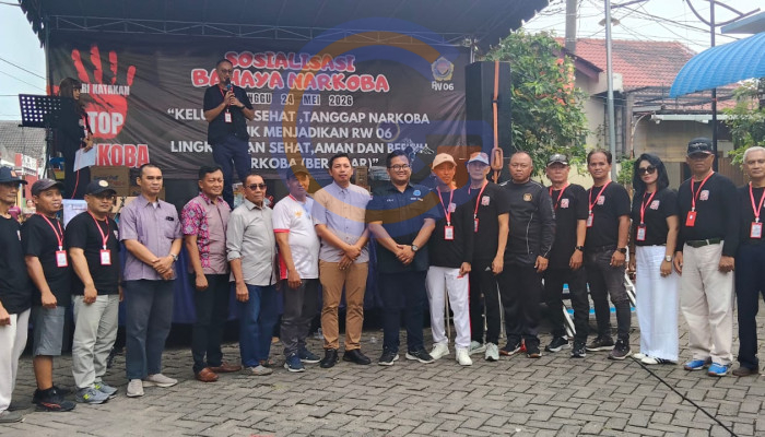 Perum Bukit Bambe Gelar Sosialisasi Bahaya Narkoba Bertema “Keluarga Sehat, Tanggap Narkoba, Untuk Menjadikan Lingkungan Sehat, Aman Dan Bersih Dari Narkoba”.