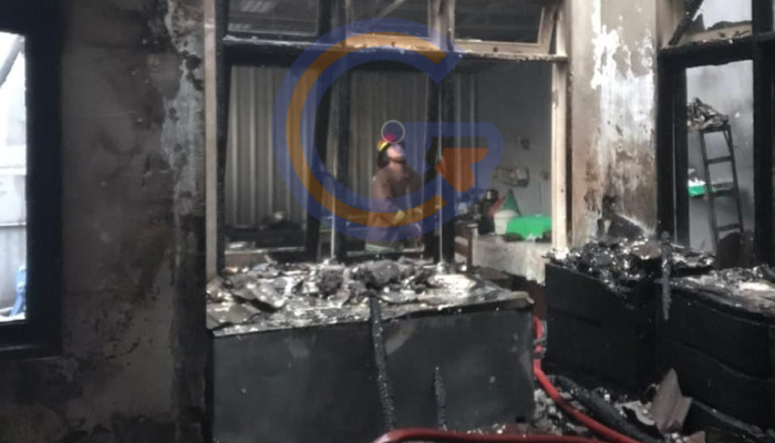 Rumah Di Perum Bumi Citra Sekawan Regency Sidoarjo Terbakar, Pemadaman Berlangsung Hampir Dua Jam
