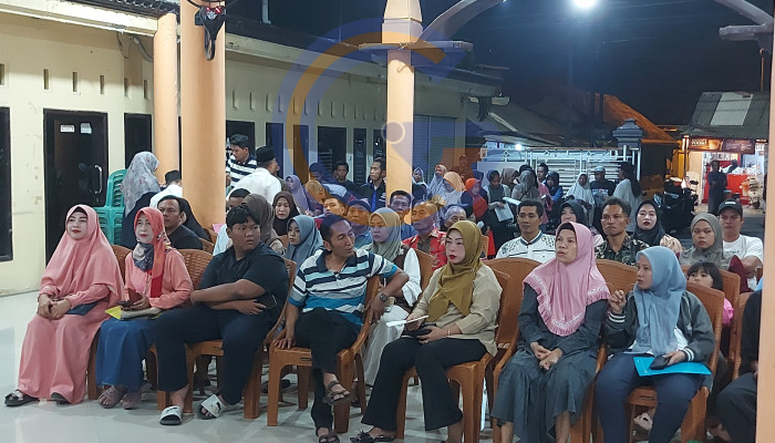 Program Simmamah Diserbu Warga, Ratusan Masyarakat Pertapan Maduretno Urus Dokumen Kependudukan Di Malam Hari