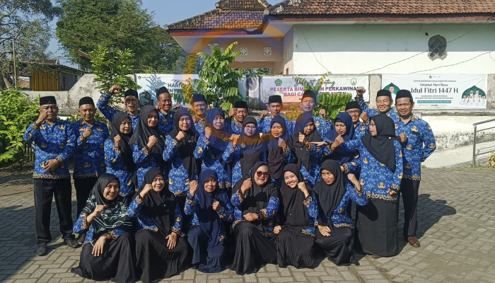 Apel Bersama  Memperingati Hari Lahir Pancasila Tahun 2026 Di Halaman Kantor Kua Pusaka Kecamatan Grati