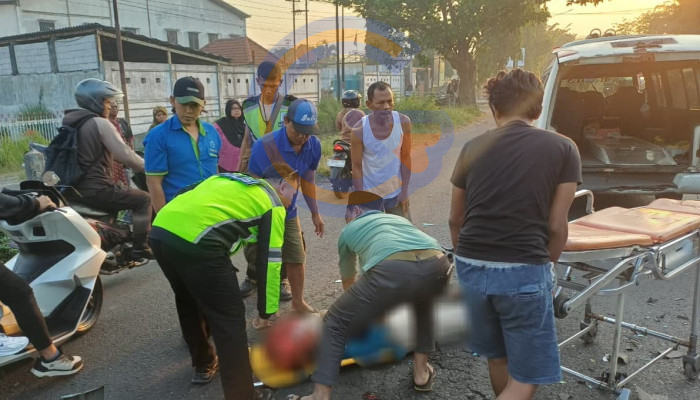 Mahasiswi Tewas Dalam Kecelakaan Melibatkan Truk Tangki Dan Dua Sepeda Motor Di Krian