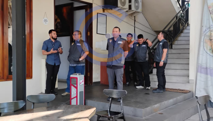 Kortastipidkor Geledah Empat Lokasi Di Sidoarjo, Telusuri Dugaan Tppu Kasus Impor Ponsel Bekas Ilegal
