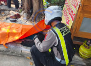 Laka Maut Depan Bank Mega Tropodo Waru, Pemotor Tewas Setelah Terjatuh Ke Jalur Berlawanan