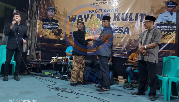 Lakon “Gatotkaca Winisuda” Semarakkan Bersih Desa Kramatjegu, Sarat Nilai Persatuan Dan Kepemimpinan