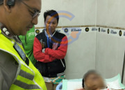 Diduga Dalam Pengaruh Miras, Pengendara NMAX Tabrak Dua Relawan Saat Evakuasi Tiang PJU di Kletek 8 20260730 112914