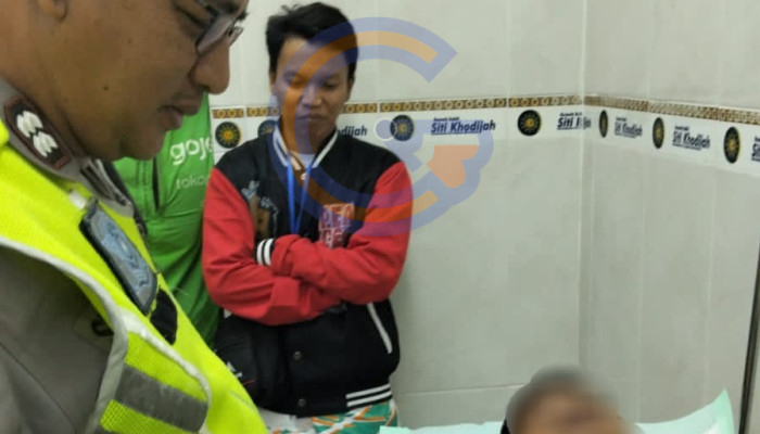 Diduga Dalam Pengaruh Miras, Pengendara Nmax Tabrak Dua Relawan Saat Evakuasi Tiang Pju Di Kletek