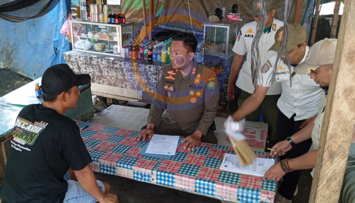 Penertiban Humanis Dimulai, Satpol Pp Sidoarjo Sampaikan Surat Pemberitahuan Di Lokalisasi Krengseng