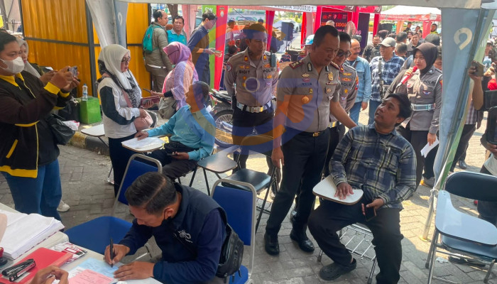 Sambut Hut Ri Ke-81, Satlantas Polresta Sidoarjo Buka Layanan Sim Keliling 24 Jam Selama 17 Hari