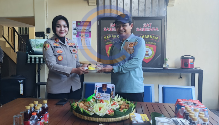 Tumpeng Dan Ucapan Di Hari Bhayangkara: Wujud Sinergi Dan Apresiasi Forkopimcam Sedati