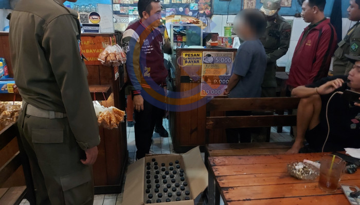 Puluhan Botol Miras Diamankan, Dugaan Bocornya Informasi Razia Warnai Operasi Pekat Di Taman
