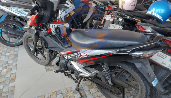 Terobos Lampu Merah, Pengendara Supra X Tertabrak Cbr Didepan Pos Polisi Geluran