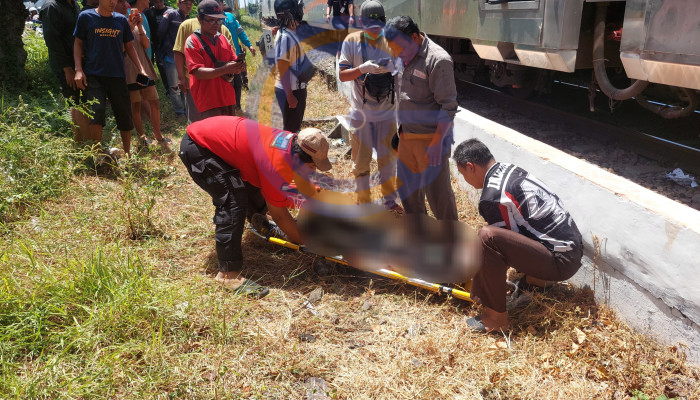 Pria Tanpa Identitas Tersambar Ka Logawa Di Bawah Flyover Aloha, Korban Selamat Dan Dirawat Di Rsud Rt Notopuro Sidoarjo